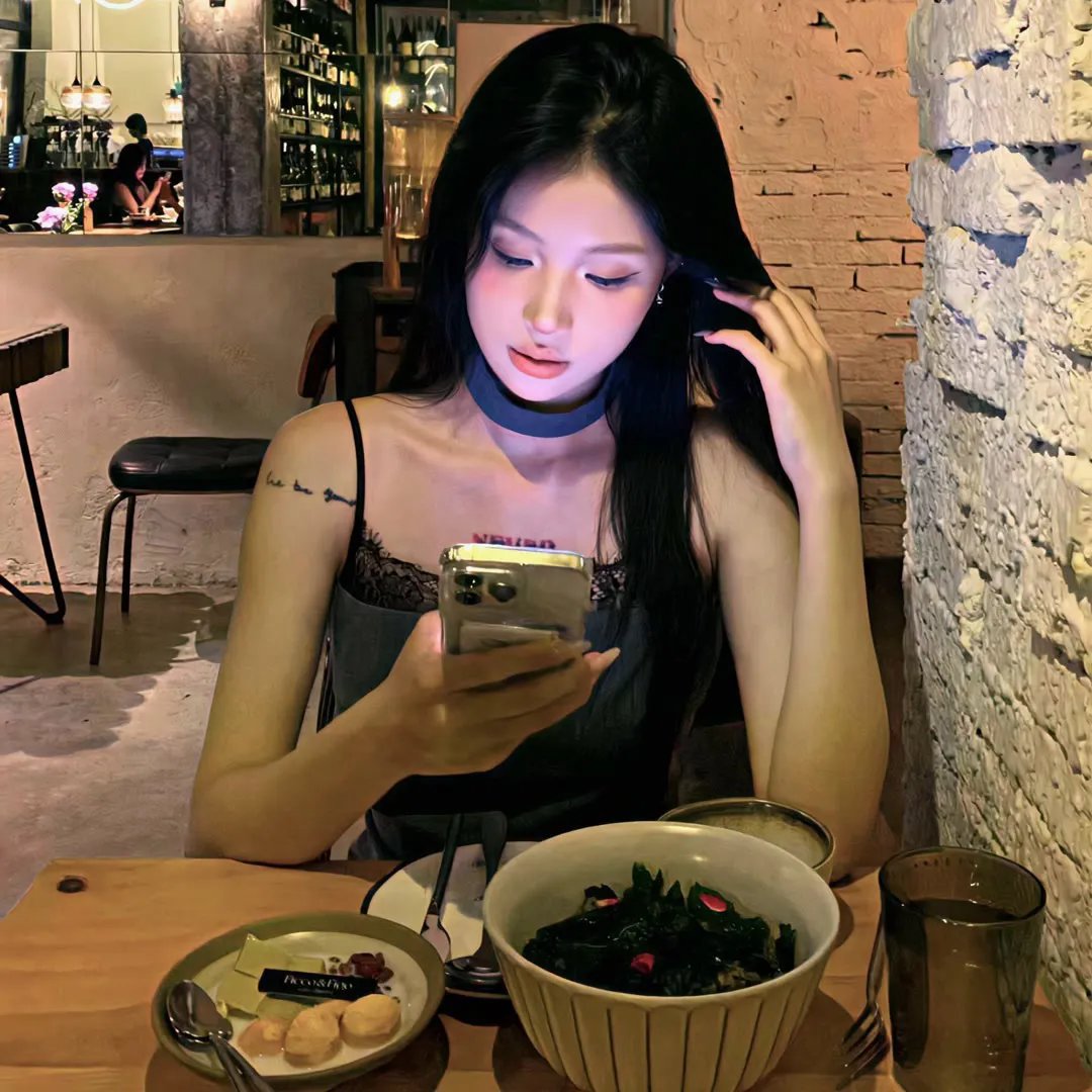剧组工作人员被曝片场意外受伤，凌晨化妆间画面流出